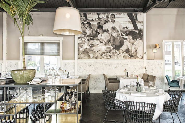 restaurant